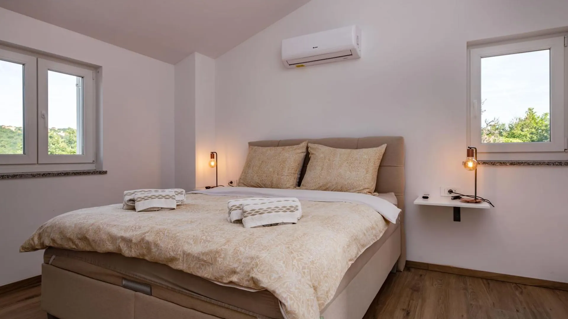 Villa Laura, A Charming And Private Villa Near The Sea Krapan